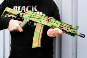 17022026699448d6a3e10.jpeg BZ x GearTech Custom-Painted Raven Evolution ORE AKS74U-TAC AEG + 3x 200 Round Mid Cap Magazines